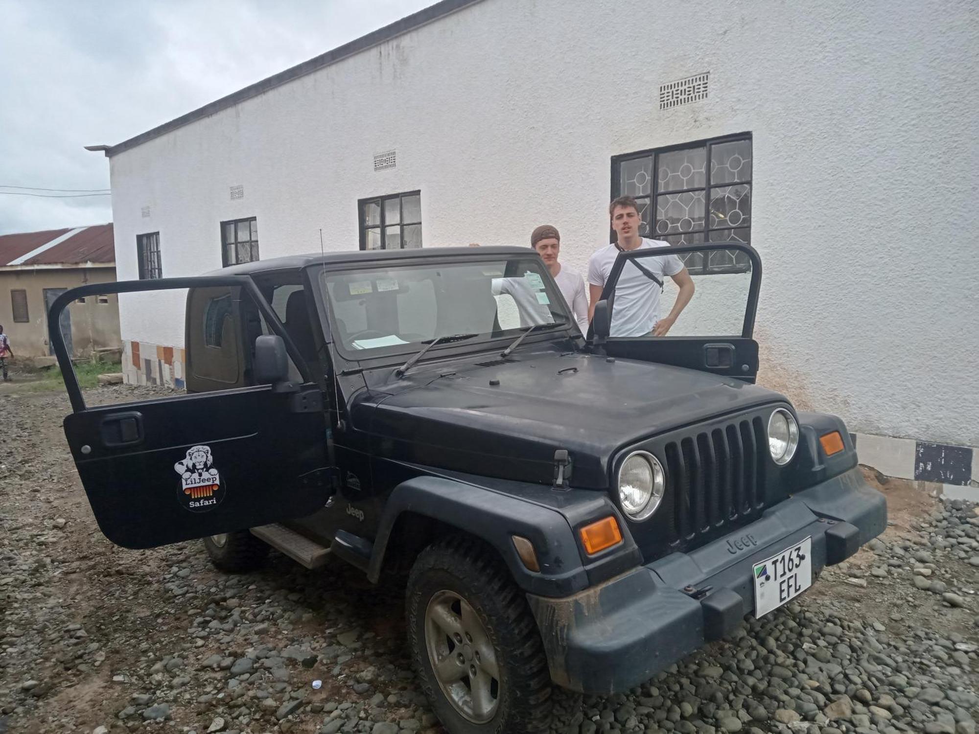 First Point Arusha Hostel ภายนอก รูปภาพ